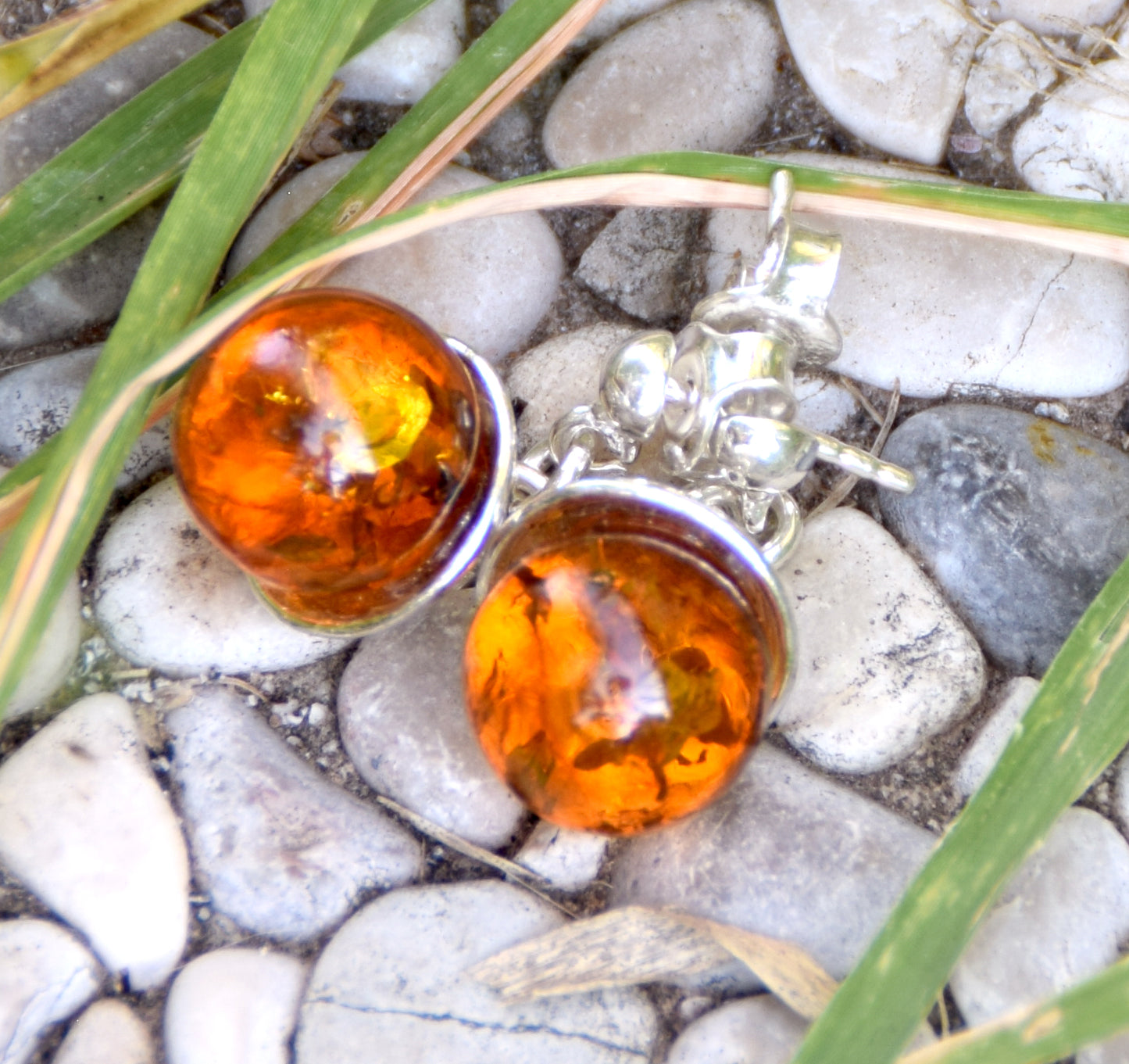 MJ Baltica, earrings, natural Baltic amber, 925 silver, sphere, handcrafted, pendant BK052