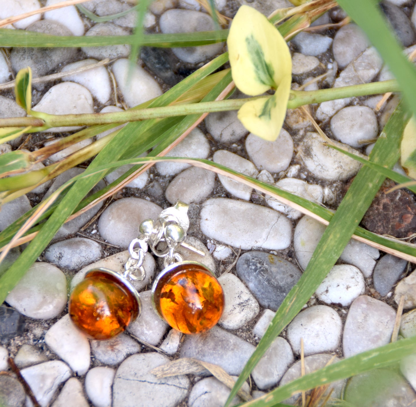 MJ Baltica, earrings, natural Baltic amber, 925 silver, sphere, handcrafted, pendant BK052