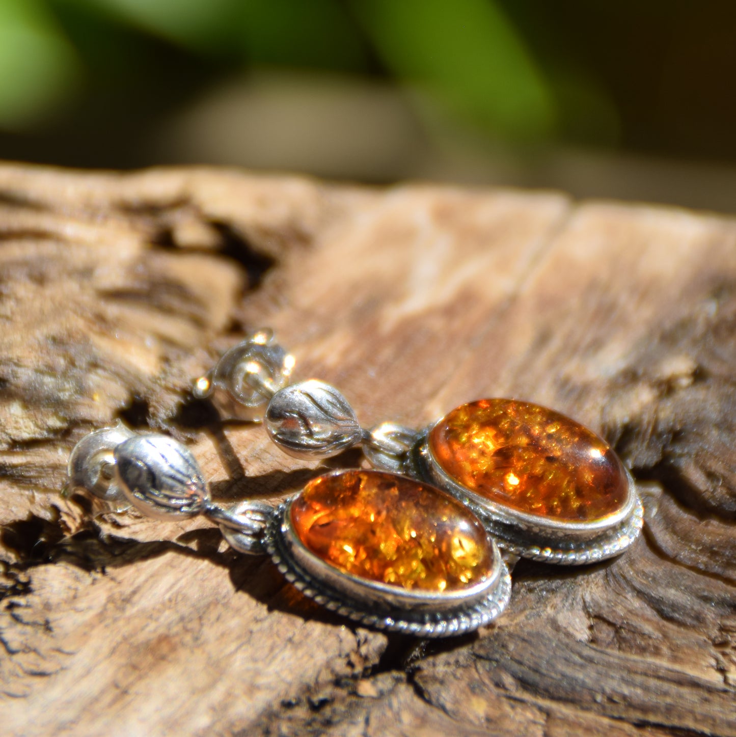Classic dangling earrings with 925 Sterling Silver and natural cognac Amber, MJ Baltica, BK056