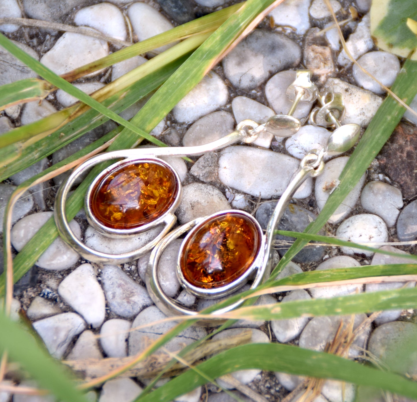 MJ Baltica, earrings, natural Baltic amber, 925 silver, elegant, long, feminine, BK060