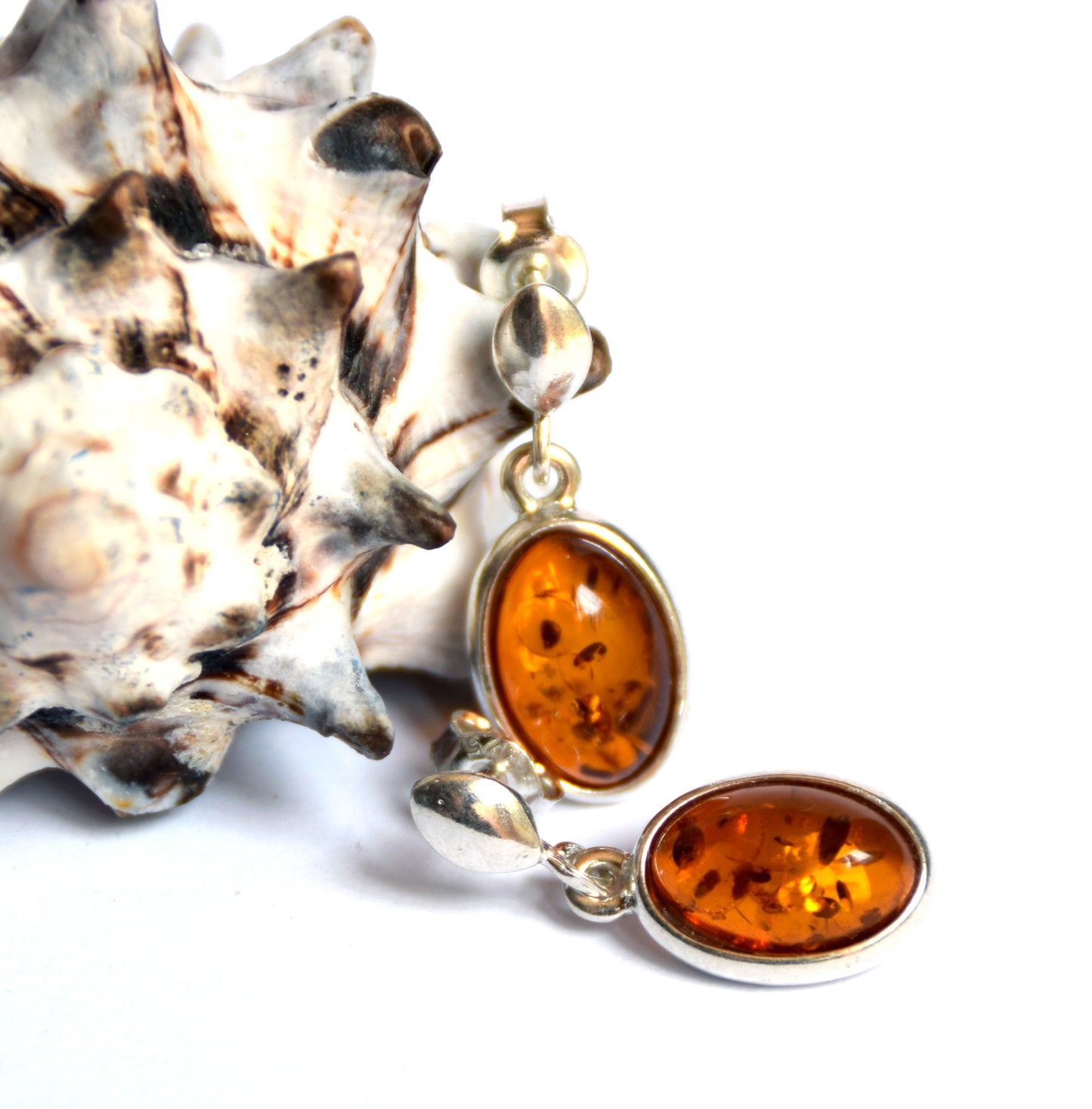 MJ Baltica, earrings, natural Baltic amber, 925 silver, cognac, oval, handcrafted, BK068