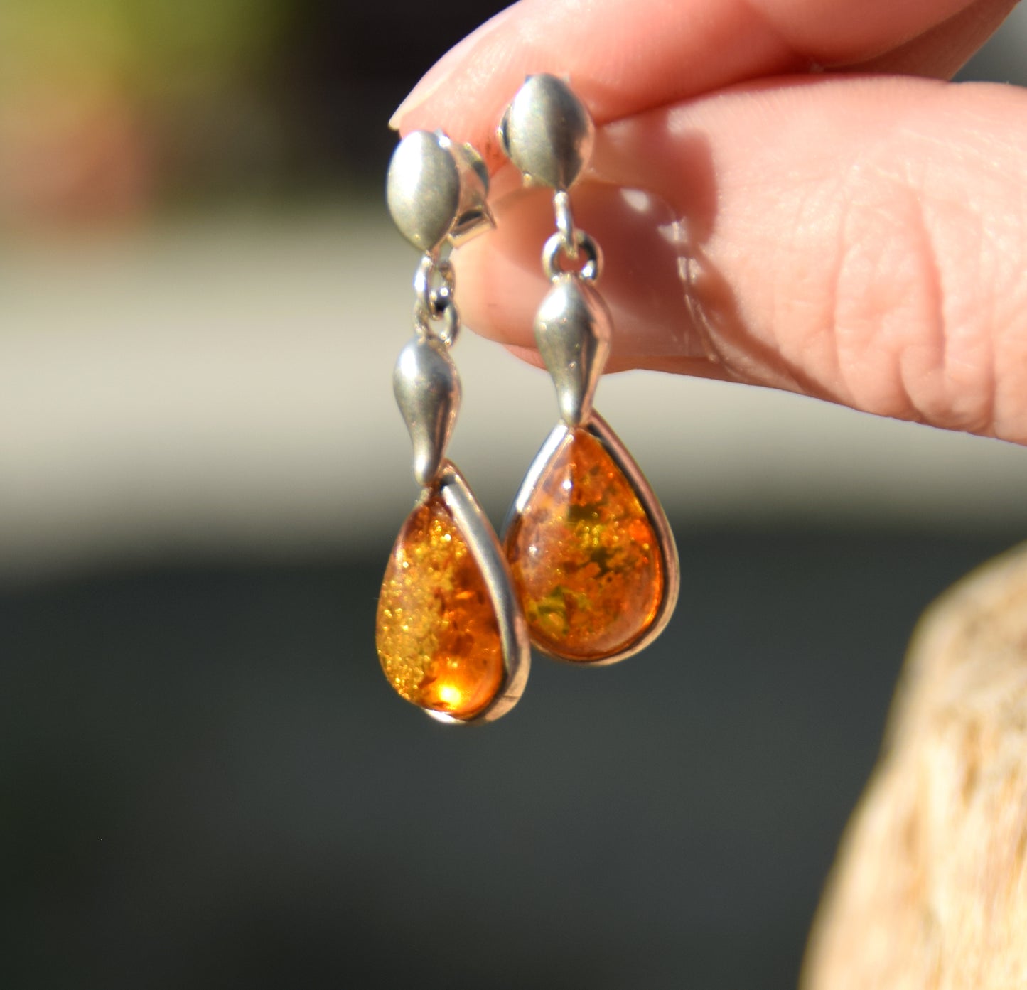 MJ Baltica, earrings, natural Baltic amber, 925 silver, drop, elegant, handcrafted, BK069