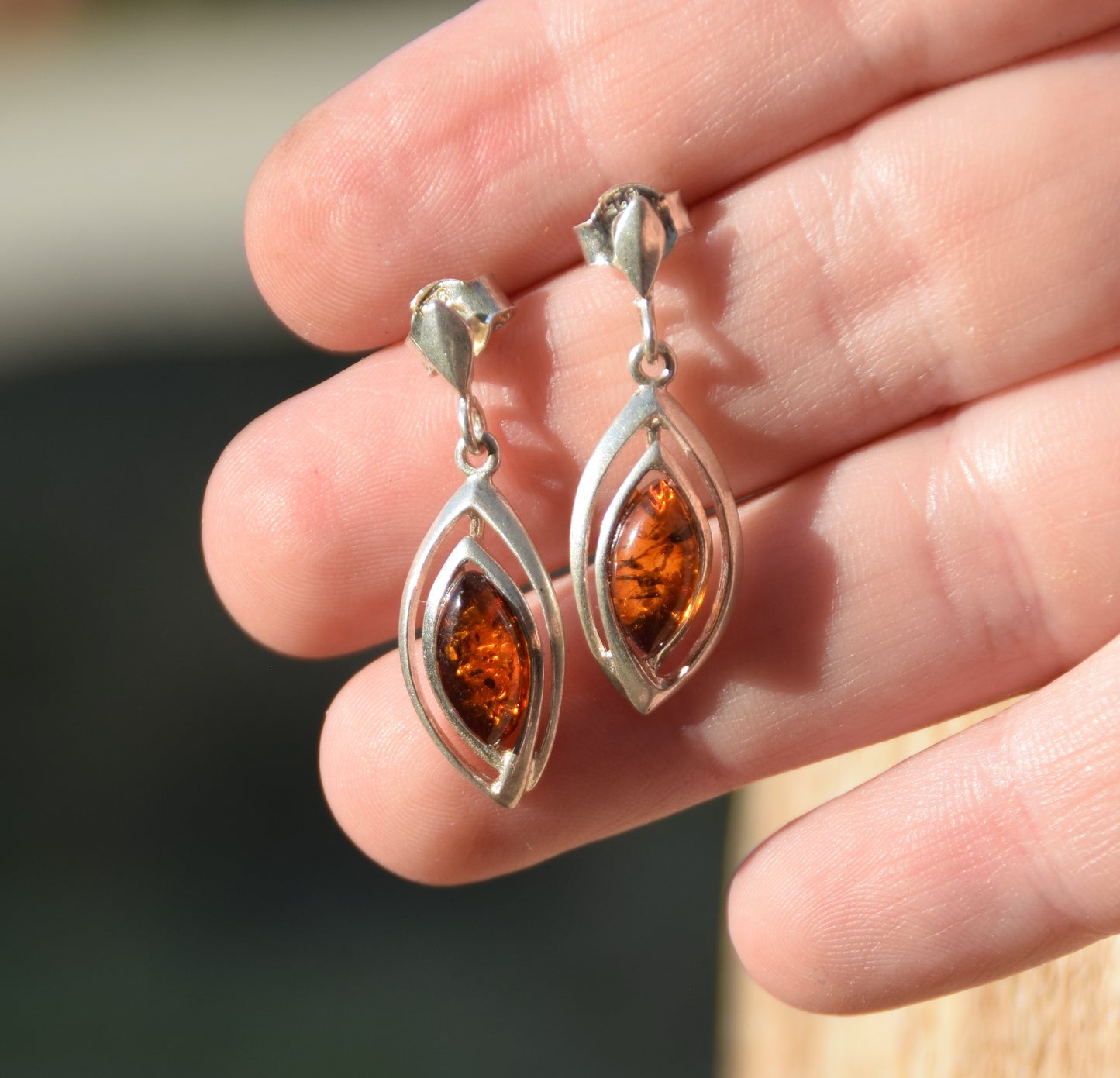 MJ Baltica, Baltic natural amber, 925 silver, earrings, modern, elegant, marquise, BK070