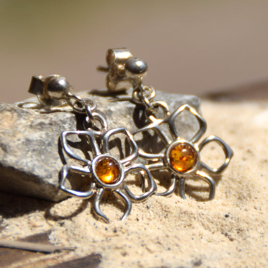 MJ Baltica, earrings, natural Baltic amber, 925 silver, flower, delicate, handcrafted, BK083