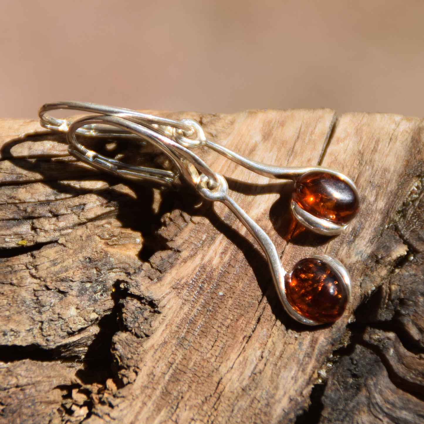 MJ Baltica, orecchini, Ambra naturale Baltica, Argento 925, cognac, pendente, dolce, BK089