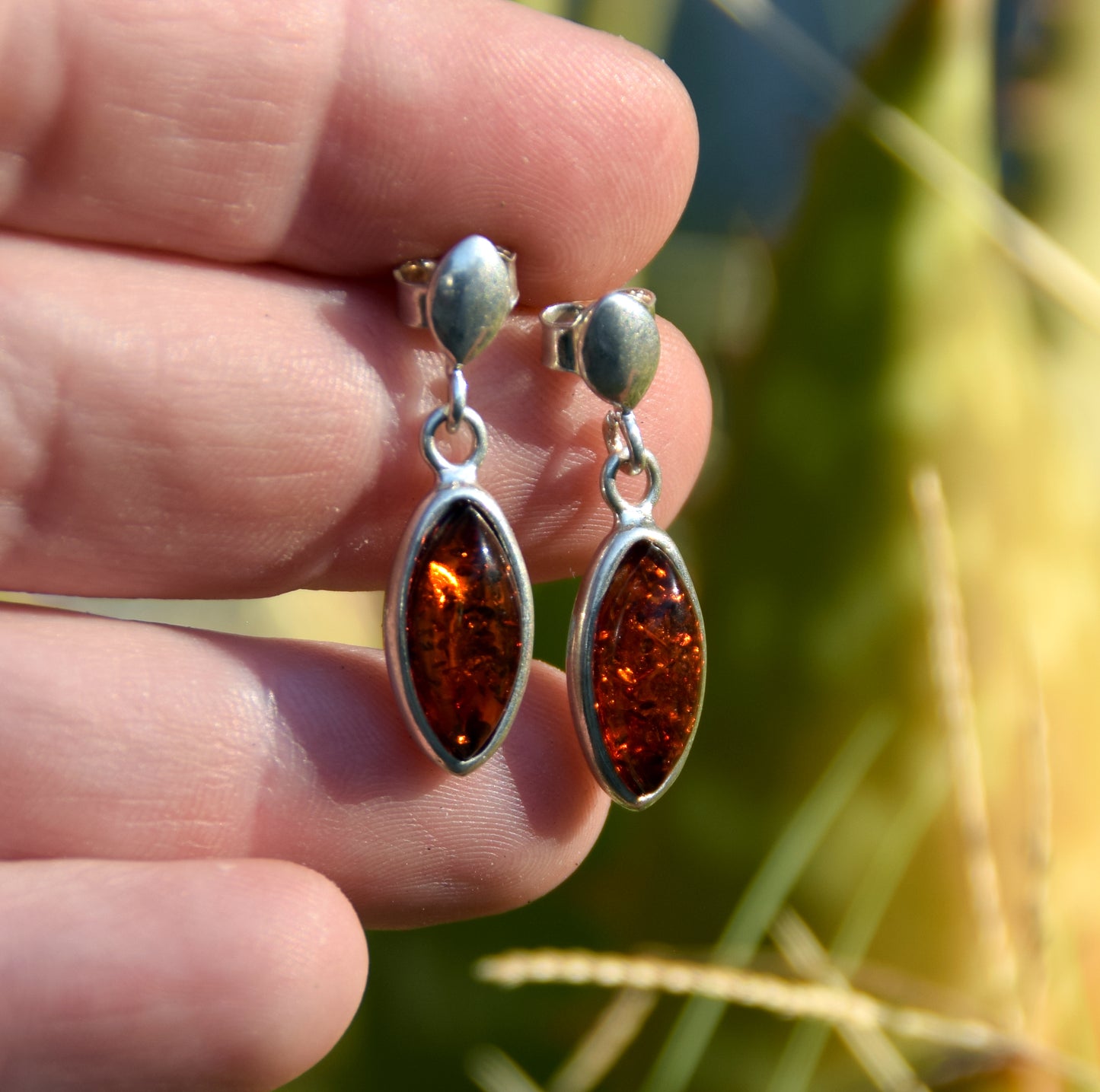 MJ Baltica, earrings, natural Baltic amber, 925 silver, marquise, classic, handcrafted, BK094