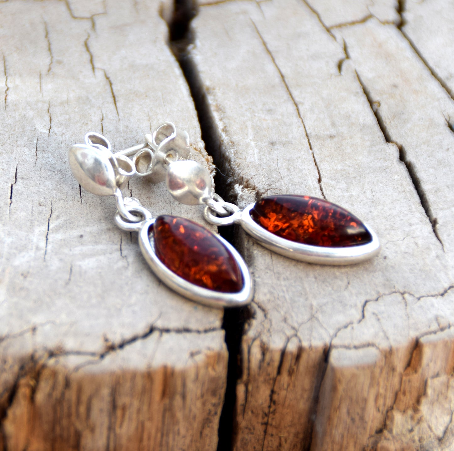 MJ Baltica, earrings, natural Baltic amber, 925 silver, marquise, classic, handcrafted, BK094