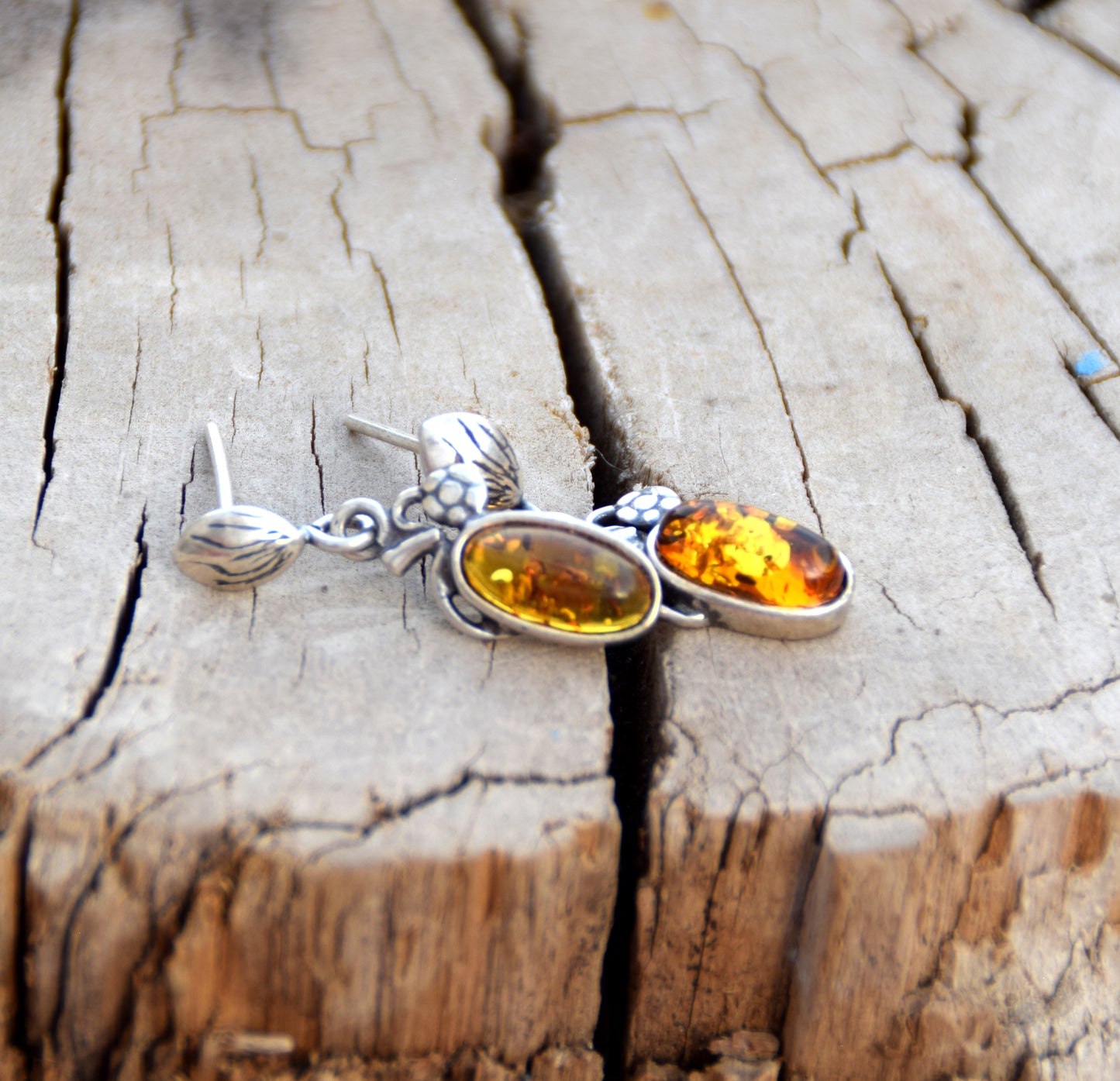 MJ Baltica, earrings, natural Baltic amber, 925 silver, vintage, handcrafted, delicate, BK097