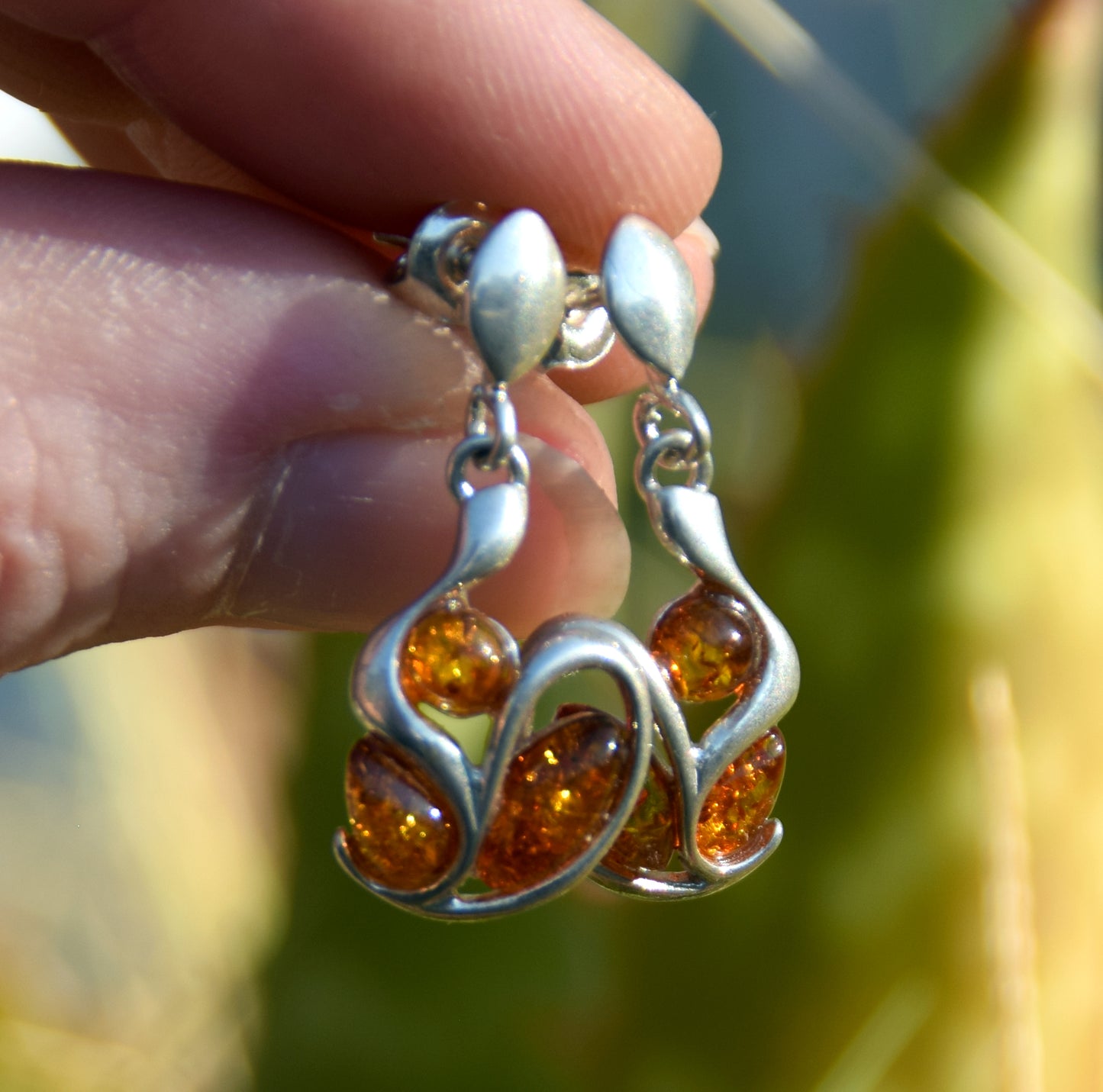 MJ Baltica, earrings, natural Baltic amber, 925 silver, modern, handcrafted, abstract, BK098