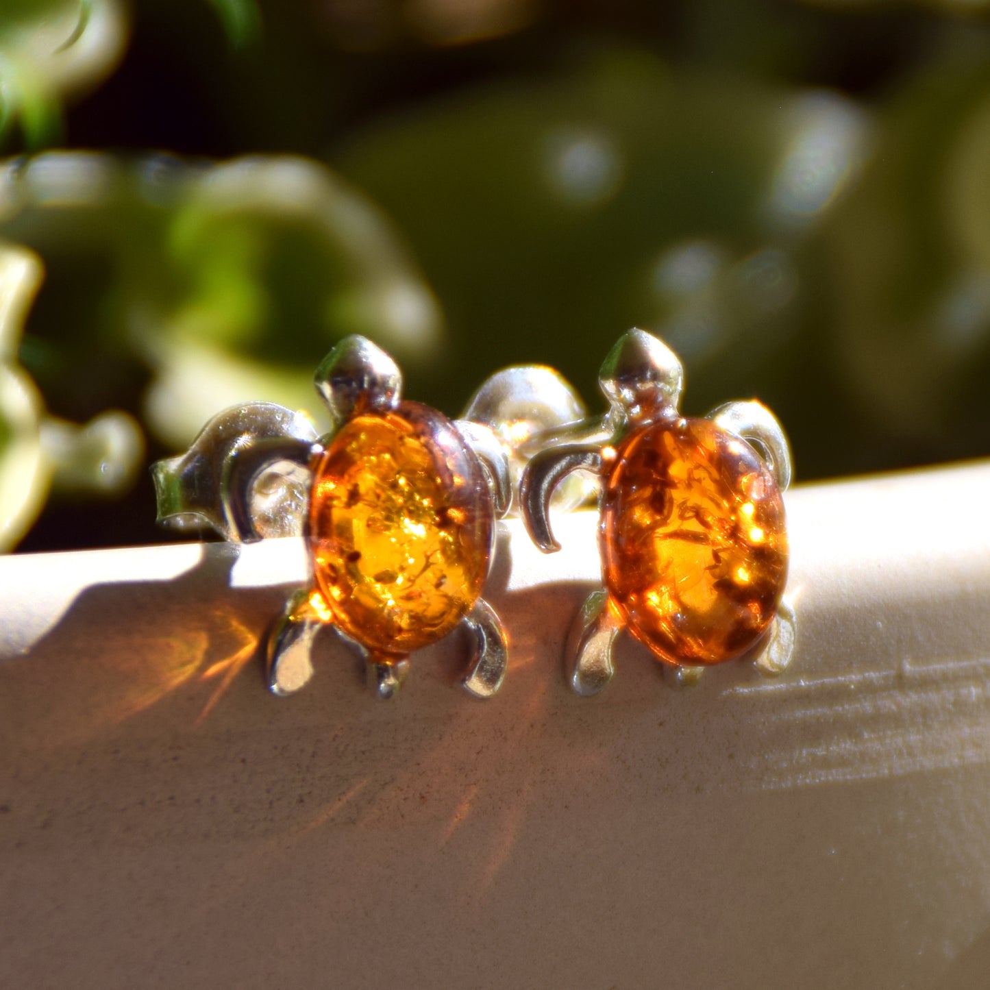 Delicate earrings with a turtle in cognac-colored natural Amber and 925 Silver, MJ Baltica, BK105