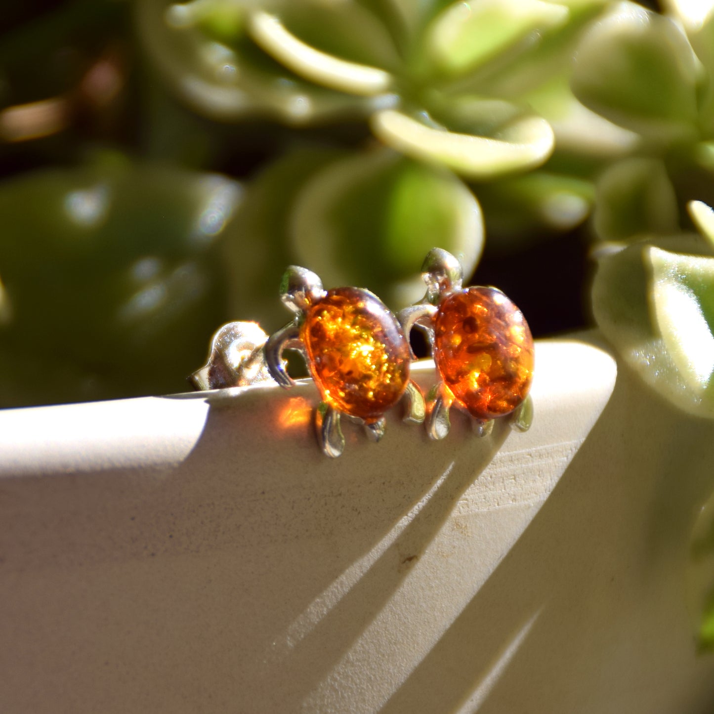 Delicate earrings with a turtle in cognac-colored natural Amber and 925 Silver, MJ Baltica, BK105