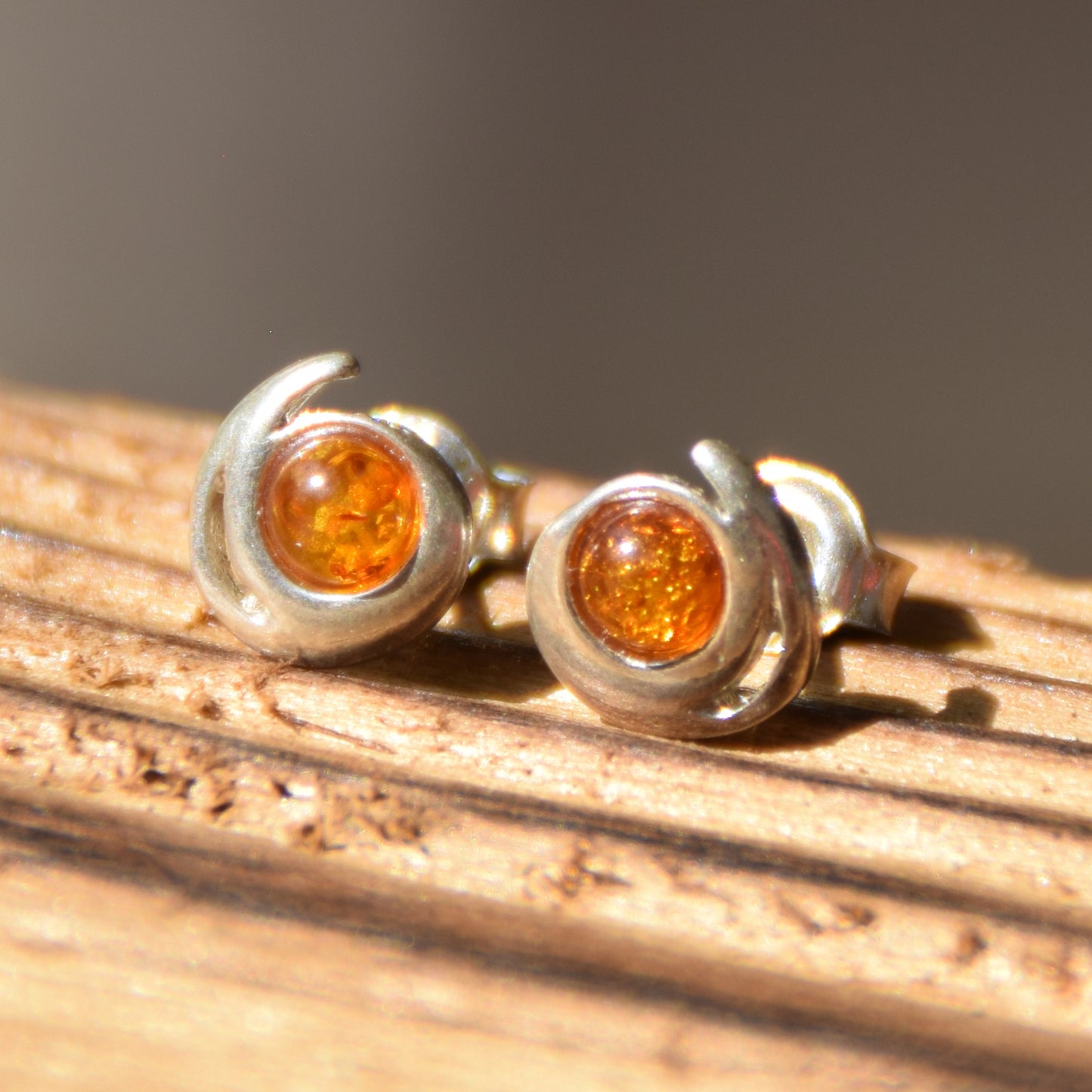 Ohrstecker aus natürlichem Cognac-Bernstein und 925er Silber, MJ Baltica, BK109