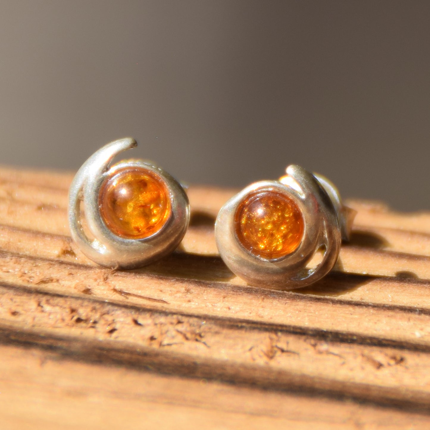 Ohrstecker aus natürlichem Cognac-Bernstein und 925er Silber, MJ Baltica, BK109