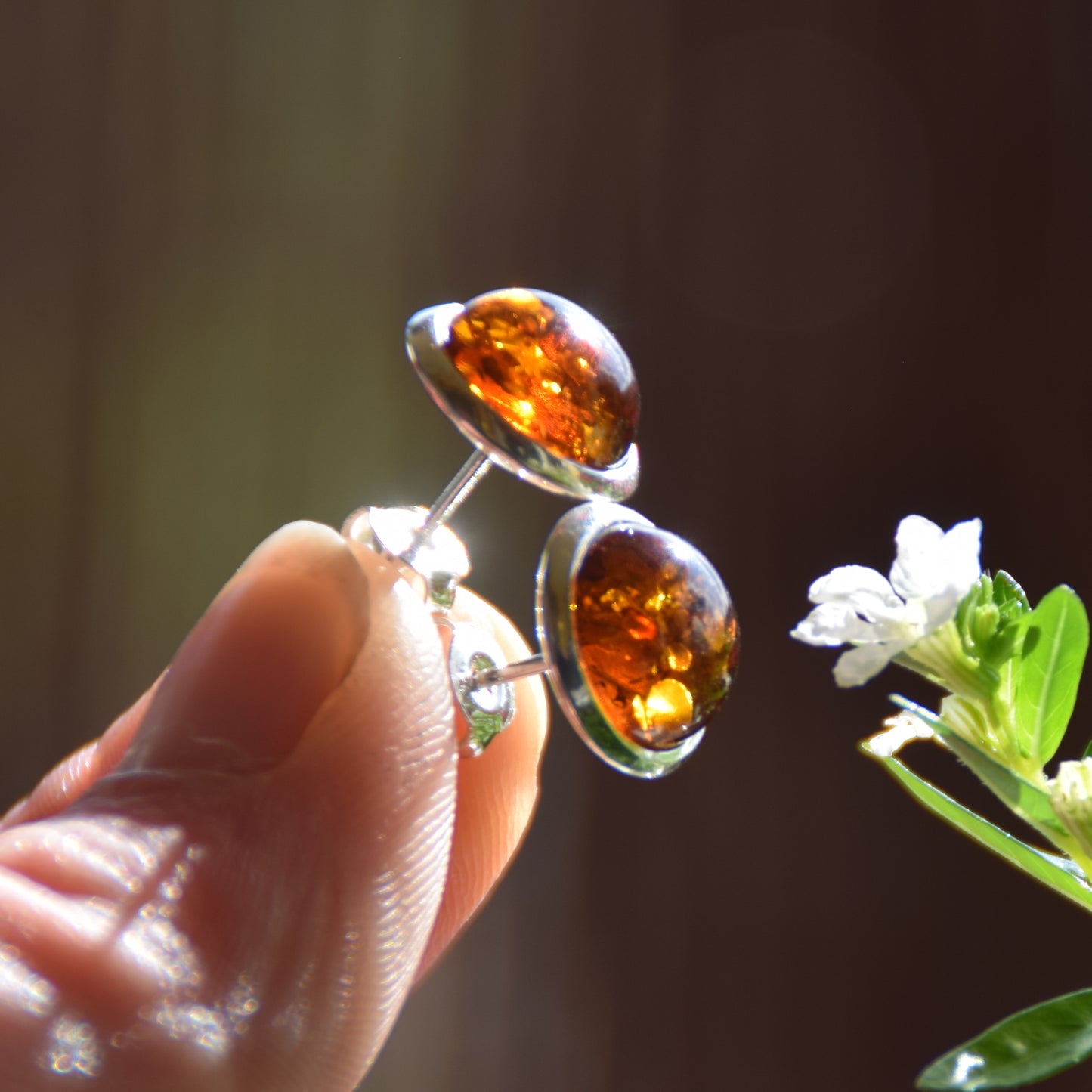 Classic round earrings with natural cognac amber and 925 sterling silver, MJ Baltica, BK110 (5)