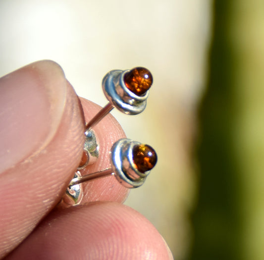 MJ Baltica, earrings, natural Baltic amber, 925 silver, unisex, lobe, handcrafted, BK115