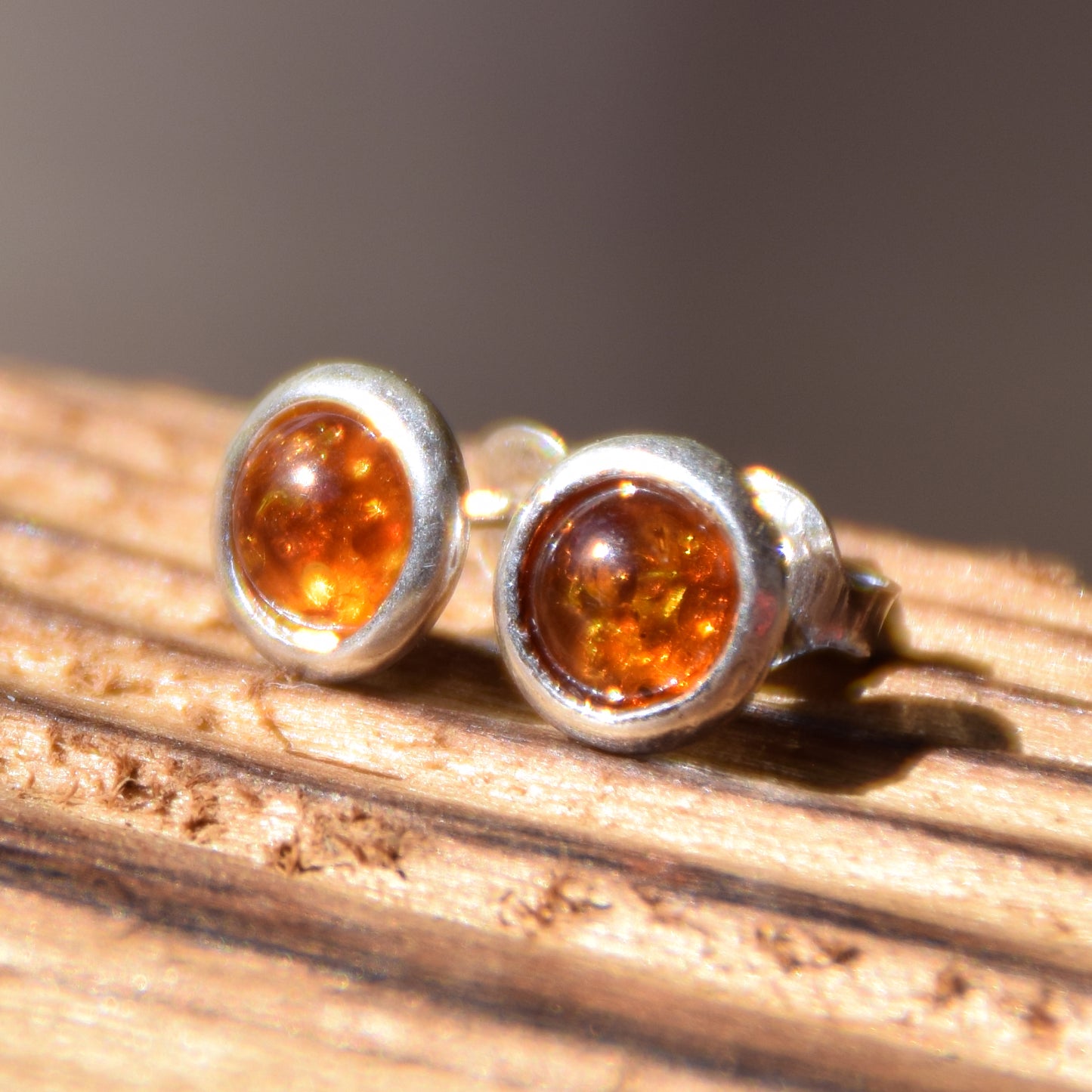 Simple round stud earrings created with natural Baltic Amber, 925 Sterling Silver, MJ Baltica, BK119 (3)