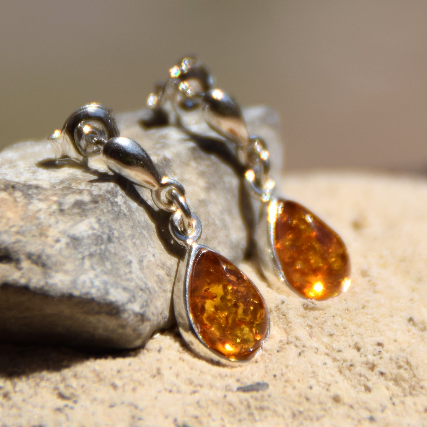 Classic drop earrings with cognac-colored natural Amber and 925 Sterling Silver, MJ Baltica, BK128