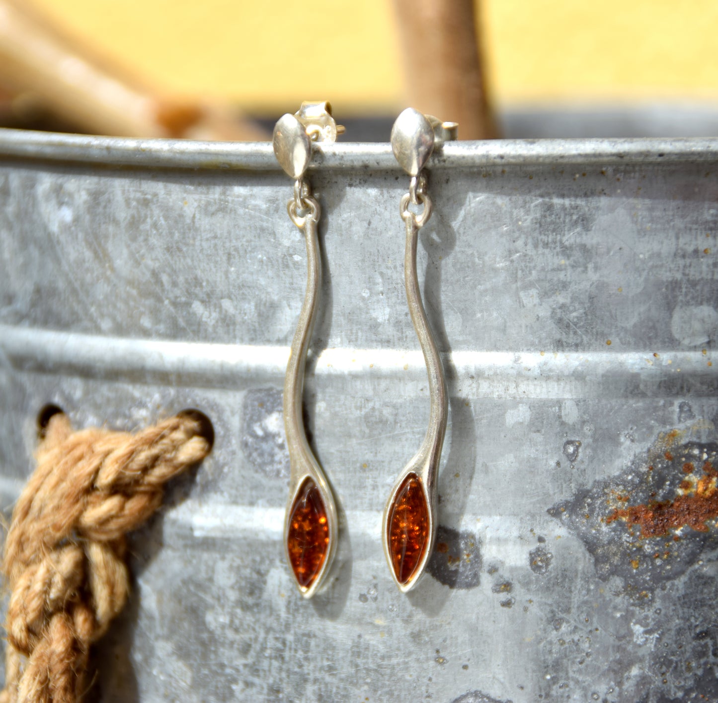 MJ Baltica, earrings, natural Baltic amber, 925 silver, elegant, feminine, light, long, BK136