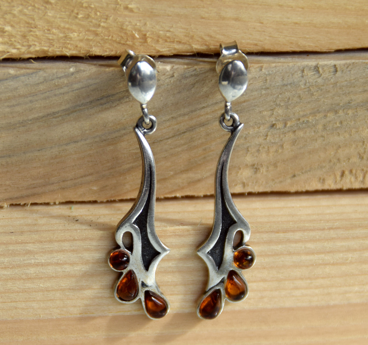 MJ Baltica, earrings, natural Baltic amber, 925 silver, vintage, burnished, elegant, cognac, BK149