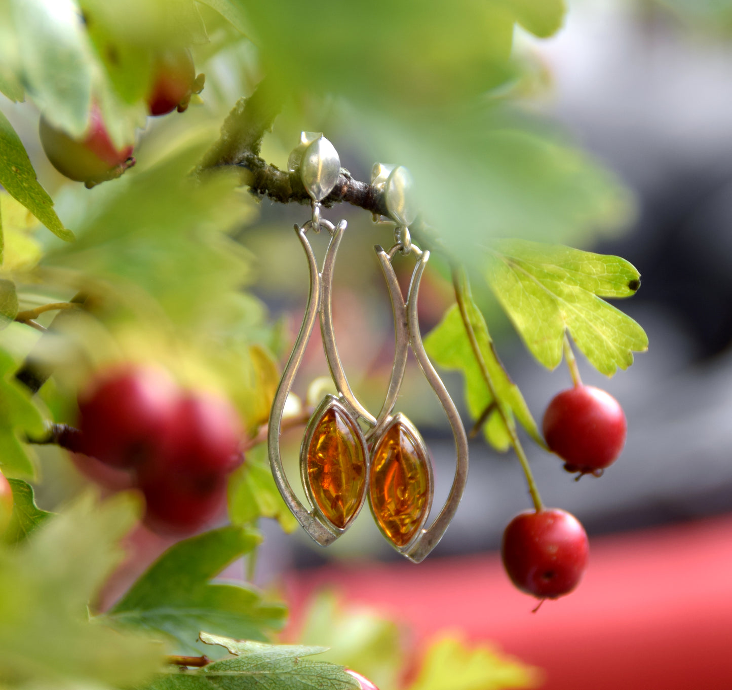 MJ Baltica, earrings, natural Baltic amber, 925 silver, delicate, elegant, feminine, cognac, BK150