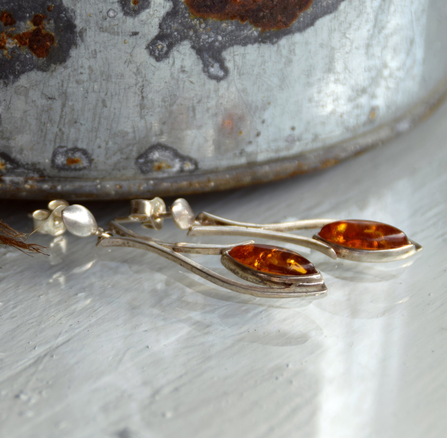 MJ Baltica, earrings, natural Baltic amber, 925 silver, delicate, elegant, feminine, cognac, BK150