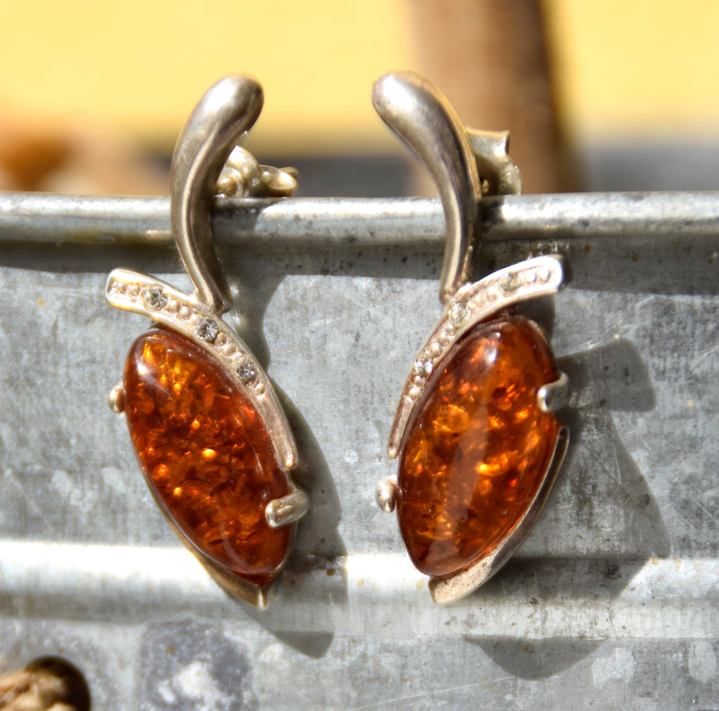 MJ Baltica, earrings, natural Baltic amber, 925 silver, delicate, elegant, feminine, cognac, zirconia, BK159