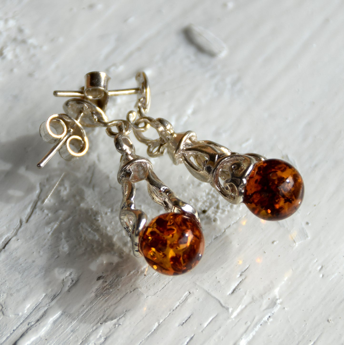 MJ Baltica, earrings, natural Baltic amber, 925 silver, delicate, elegant, feminine, cognac, BK160