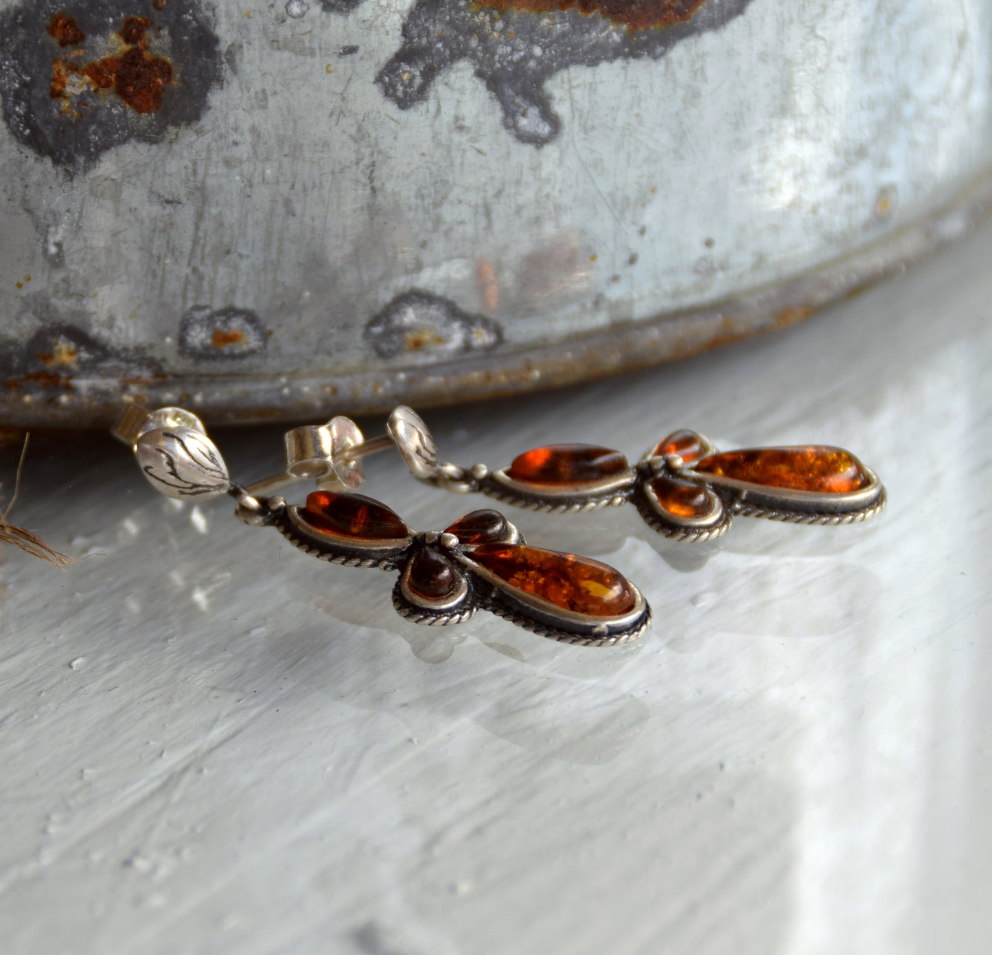 MJ Baltica, earrings, natural Baltic amber, 925 silver, vintage, elegant, feminine, cognac, BK163