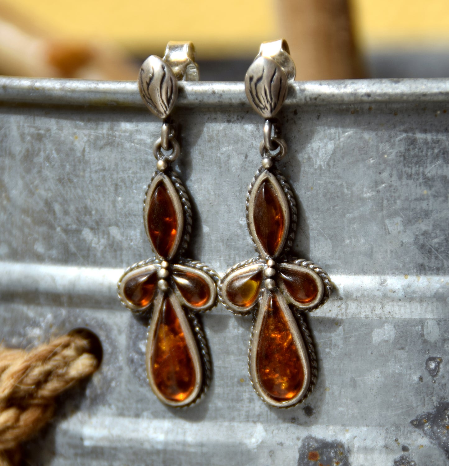 MJ Baltica, earrings, natural Baltic amber, 925 silver, vintage, elegant, feminine, cognac, BK163