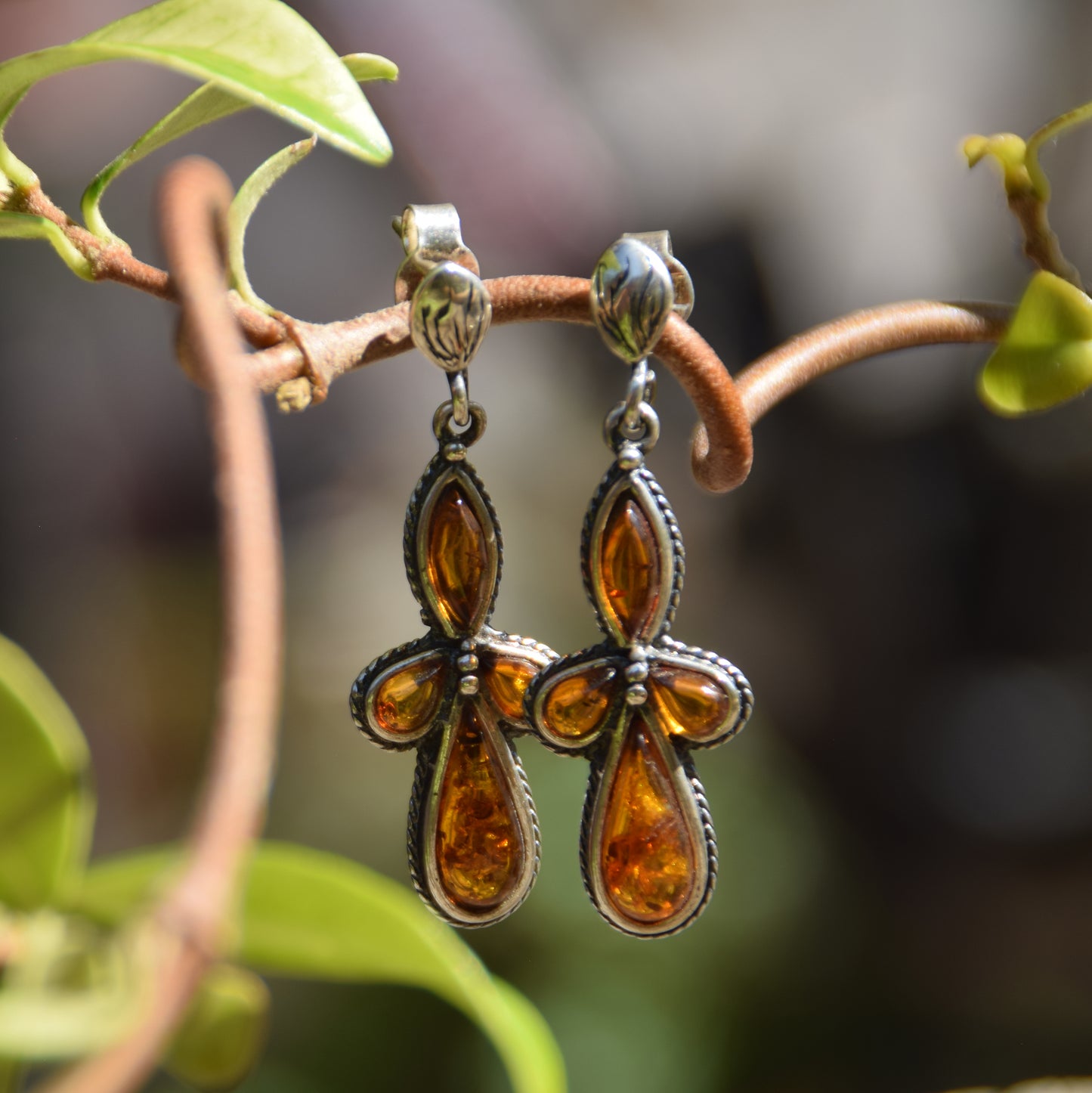 Vintage style earrings with cognac-colored natural amber and 925 Silver, MJ Baltica, BK163