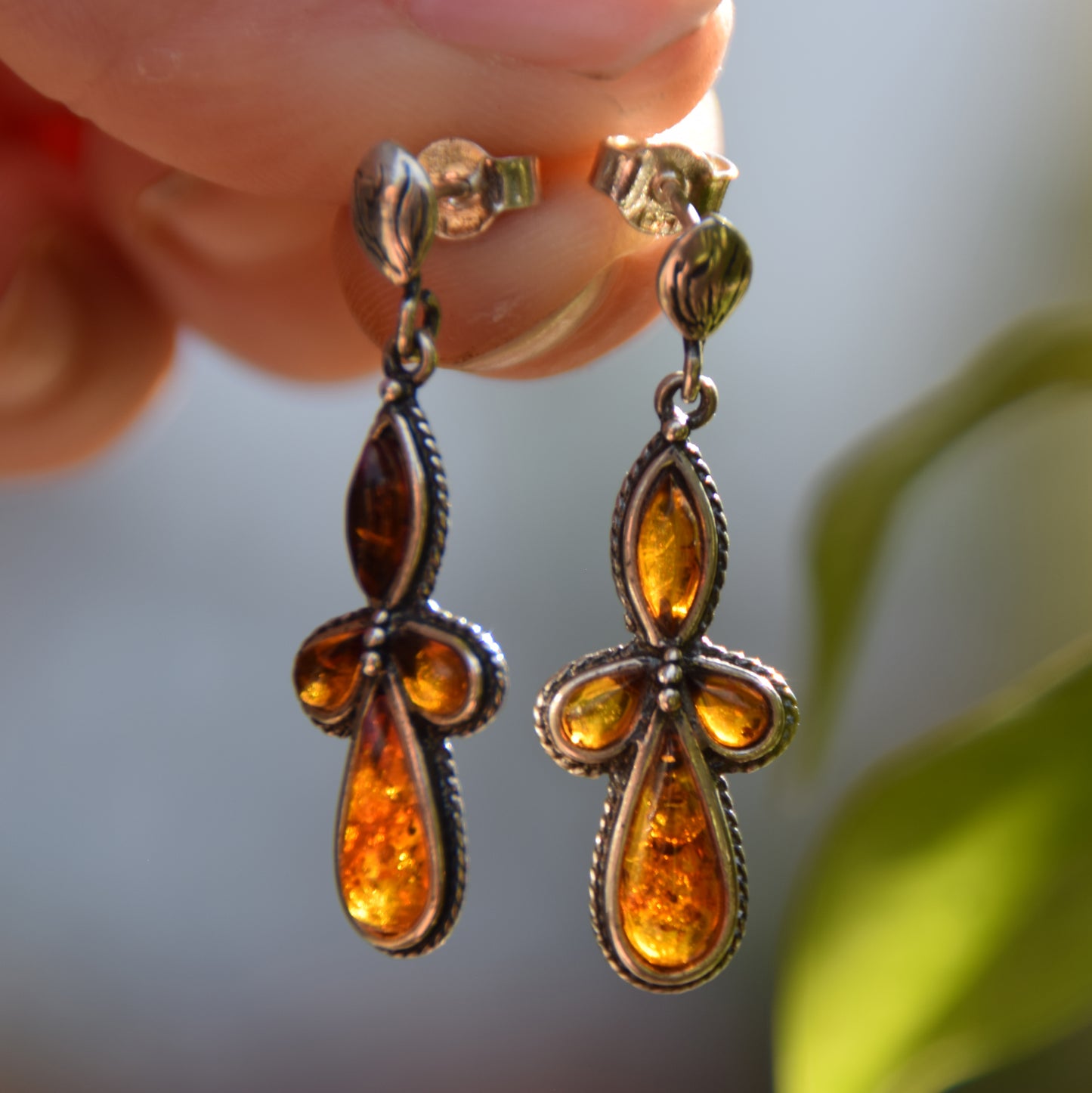 Vintage style earrings with cognac-colored natural amber and 925 Silver, MJ Baltica, BK163
