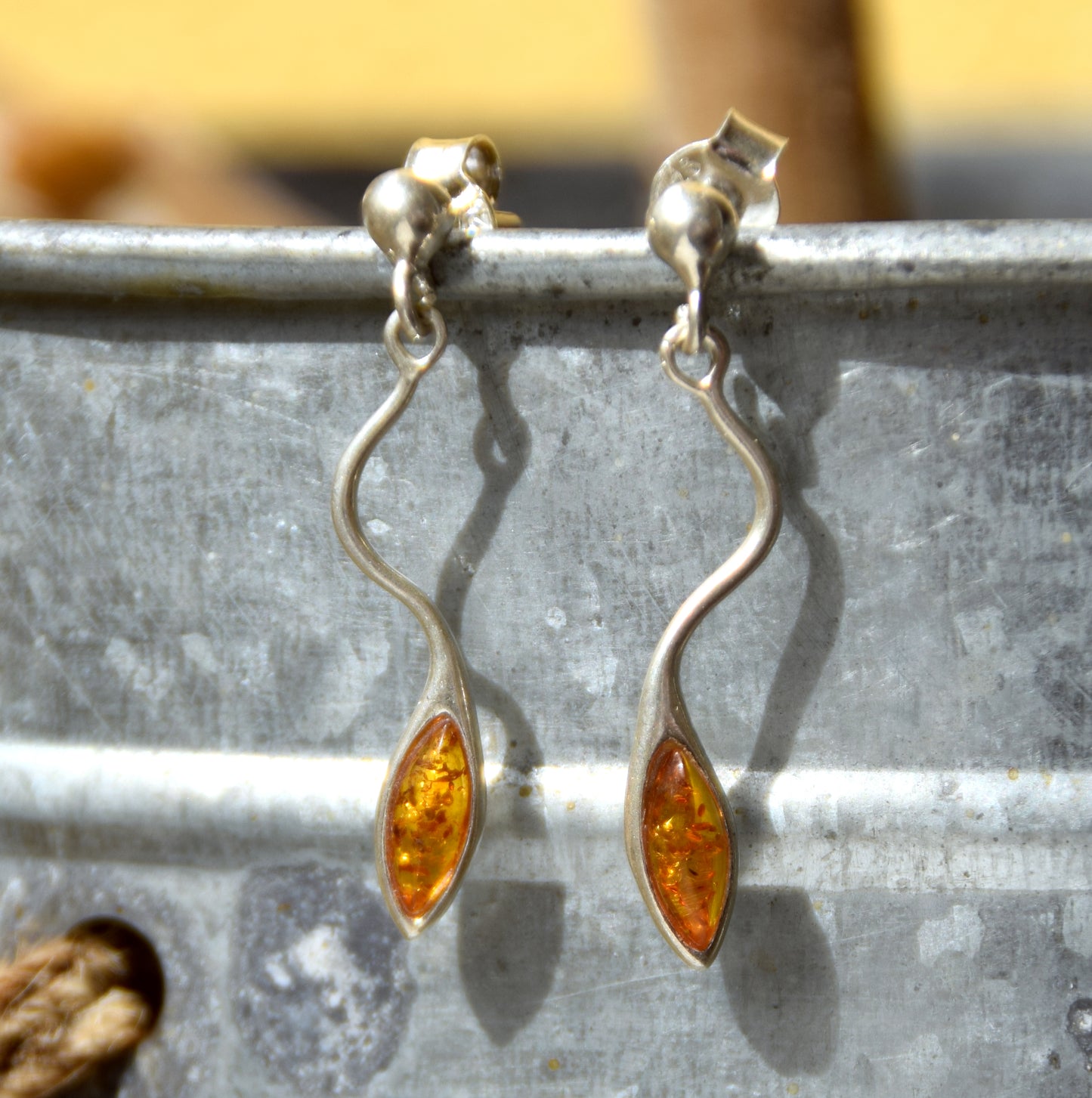 MJ Baltica, earrings, natural Baltic amber, 925 silver, delicate, light, elegant, feminine, cognac, BK164