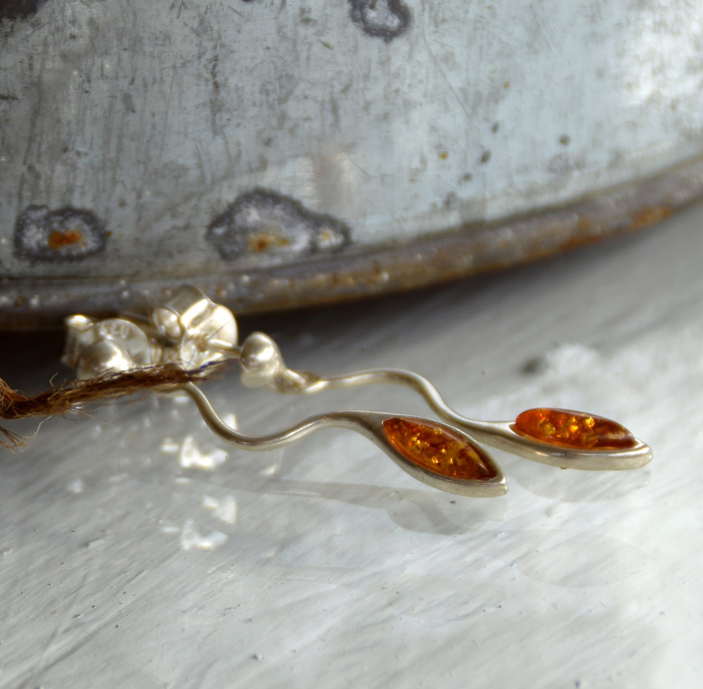 MJ Baltica, earrings, natural Baltic amber, 925 silver, delicate, light, elegant, feminine, cognac, BK164