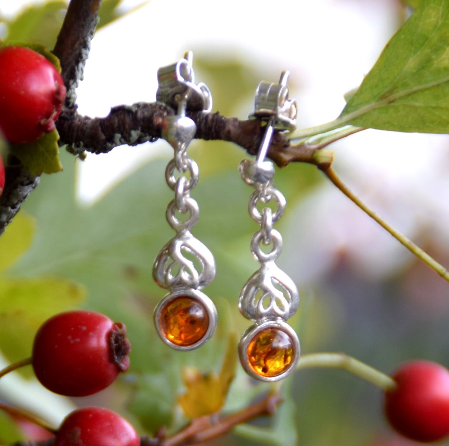 MJ Baltica, earrings, natural Baltic amber, 925 silver, delicate, elegant, feminine, cognac, BK168