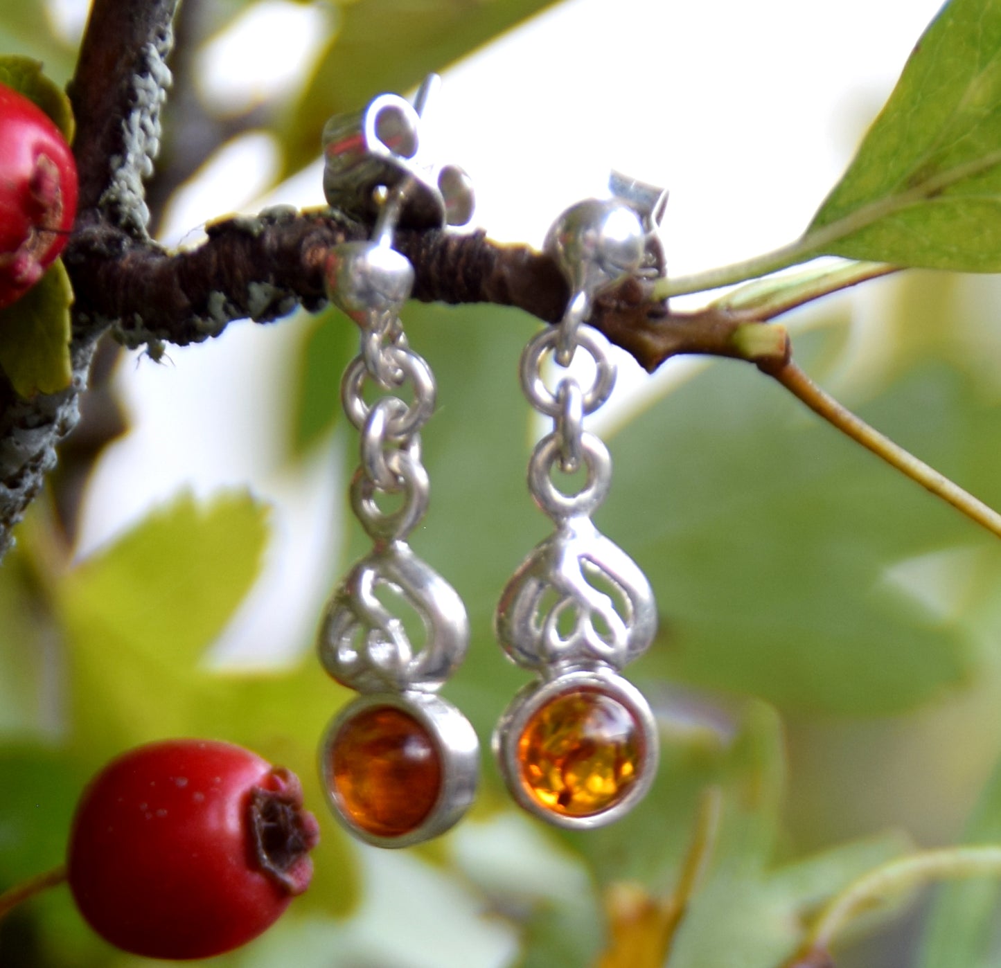 MJ Baltica, earrings, natural Baltic amber, 925 silver, delicate, elegant, feminine, cognac, BK168