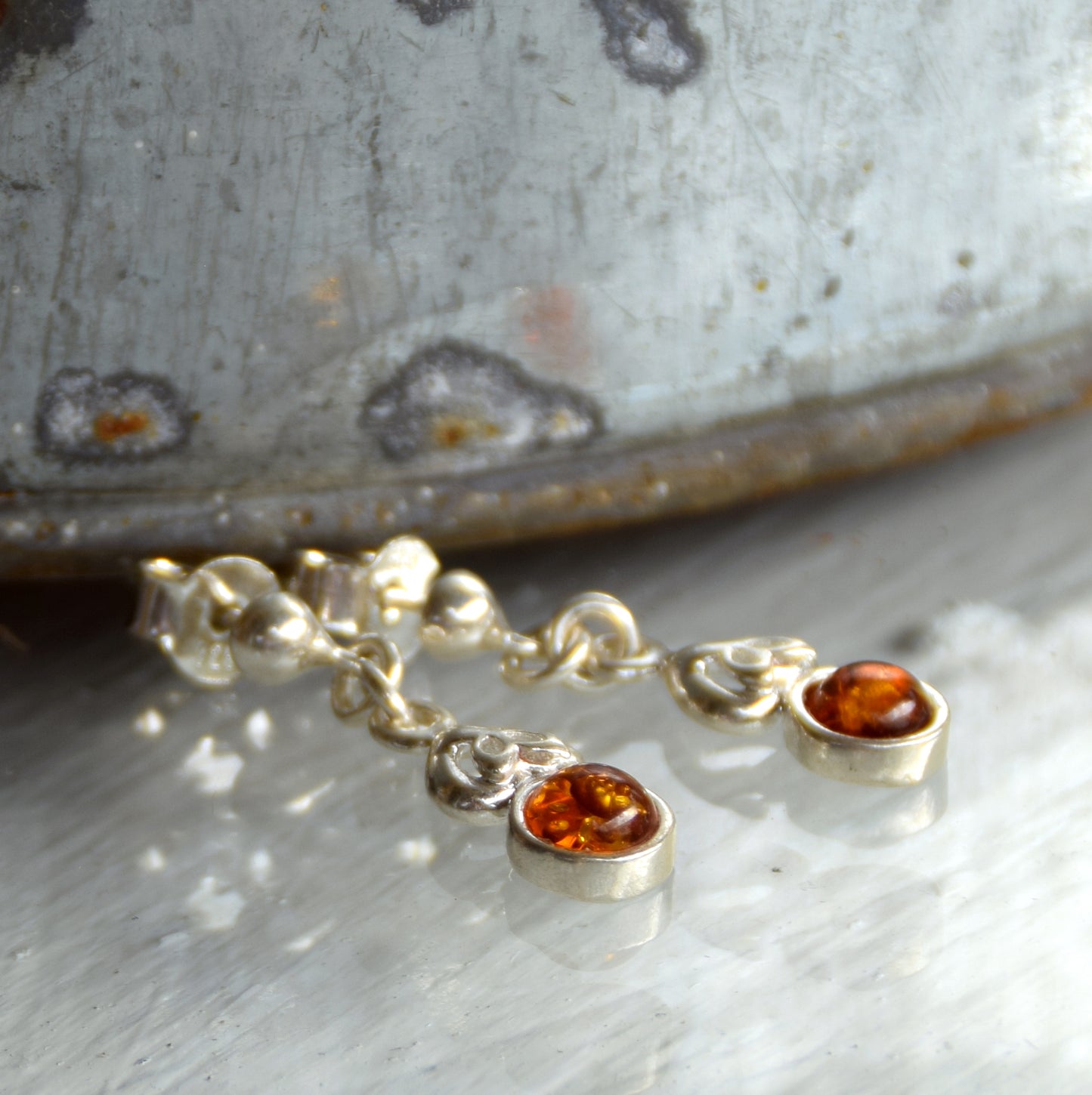 MJ Baltica, earrings, natural Baltic amber, 925 silver, delicate, elegant, feminine, cognac, BK168