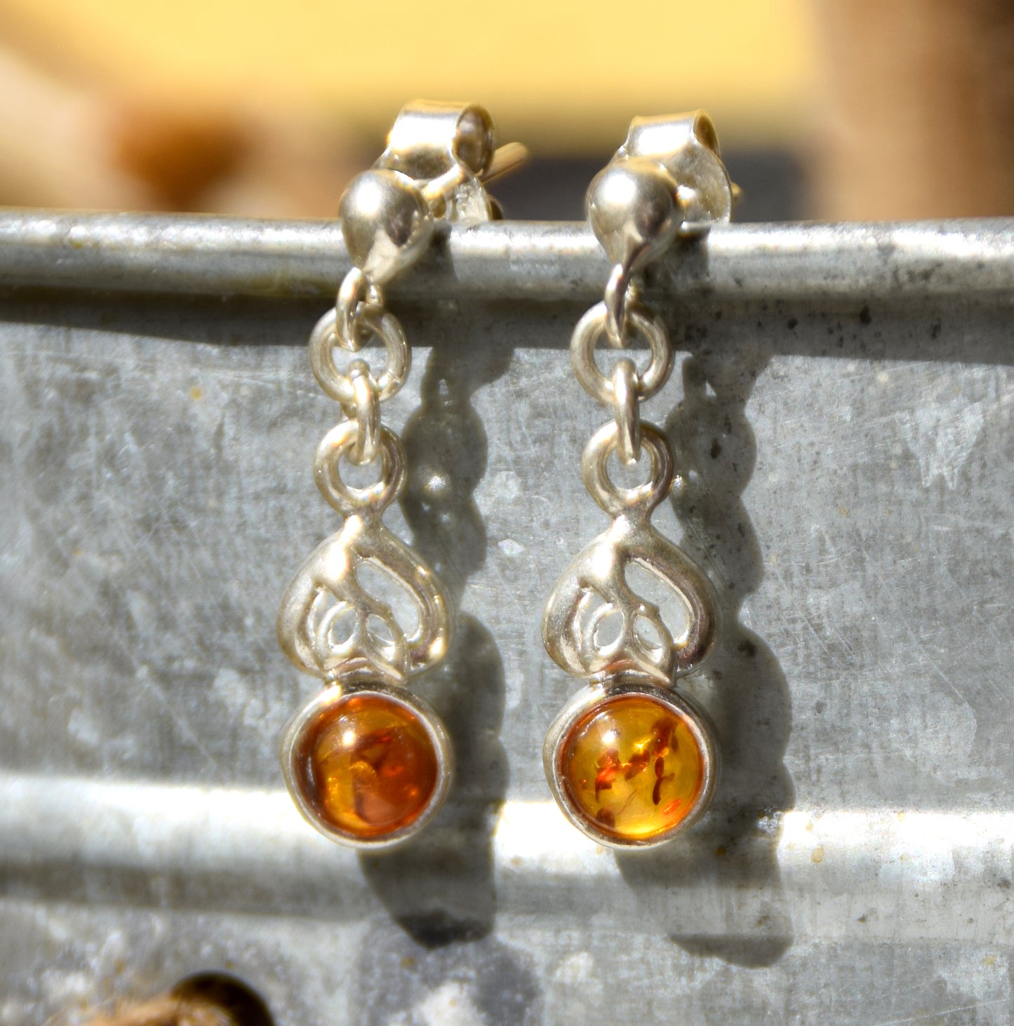 MJ Baltica, earrings, natural Baltic amber, 925 silver, delicate, elegant, feminine, cognac, BK168