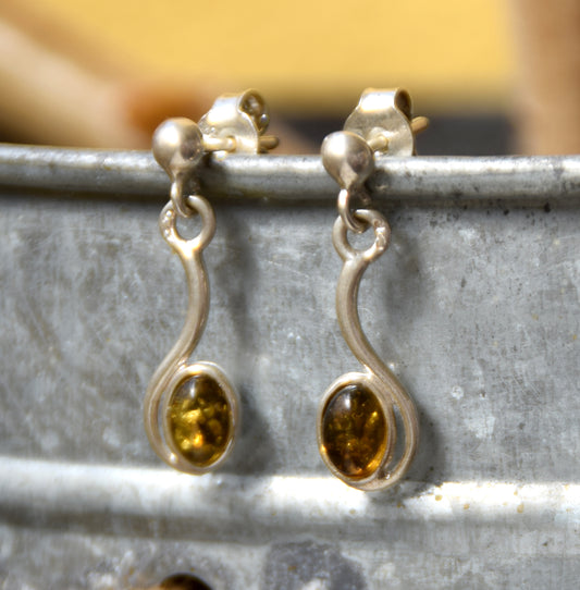 MJ Baltica, earrings, natural Baltic amber, 925 silver, feminine, elegant, delicate, green amber, BK169