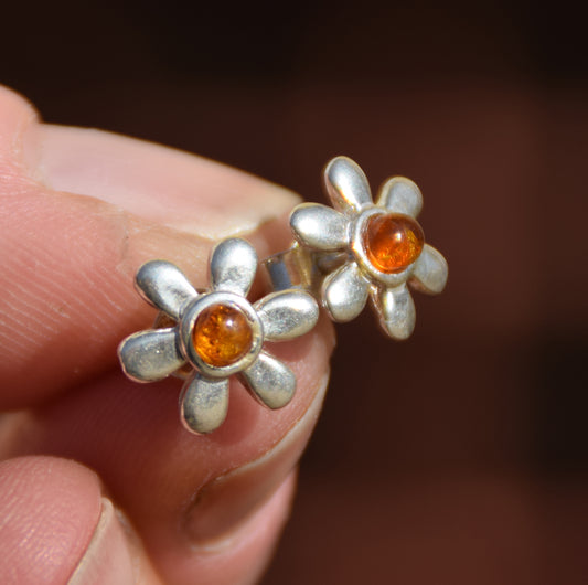 MJ Baltica, orecchini, Ambra naturale Baltica, Argento 925, fiore, a lobo, artigianale, BK176