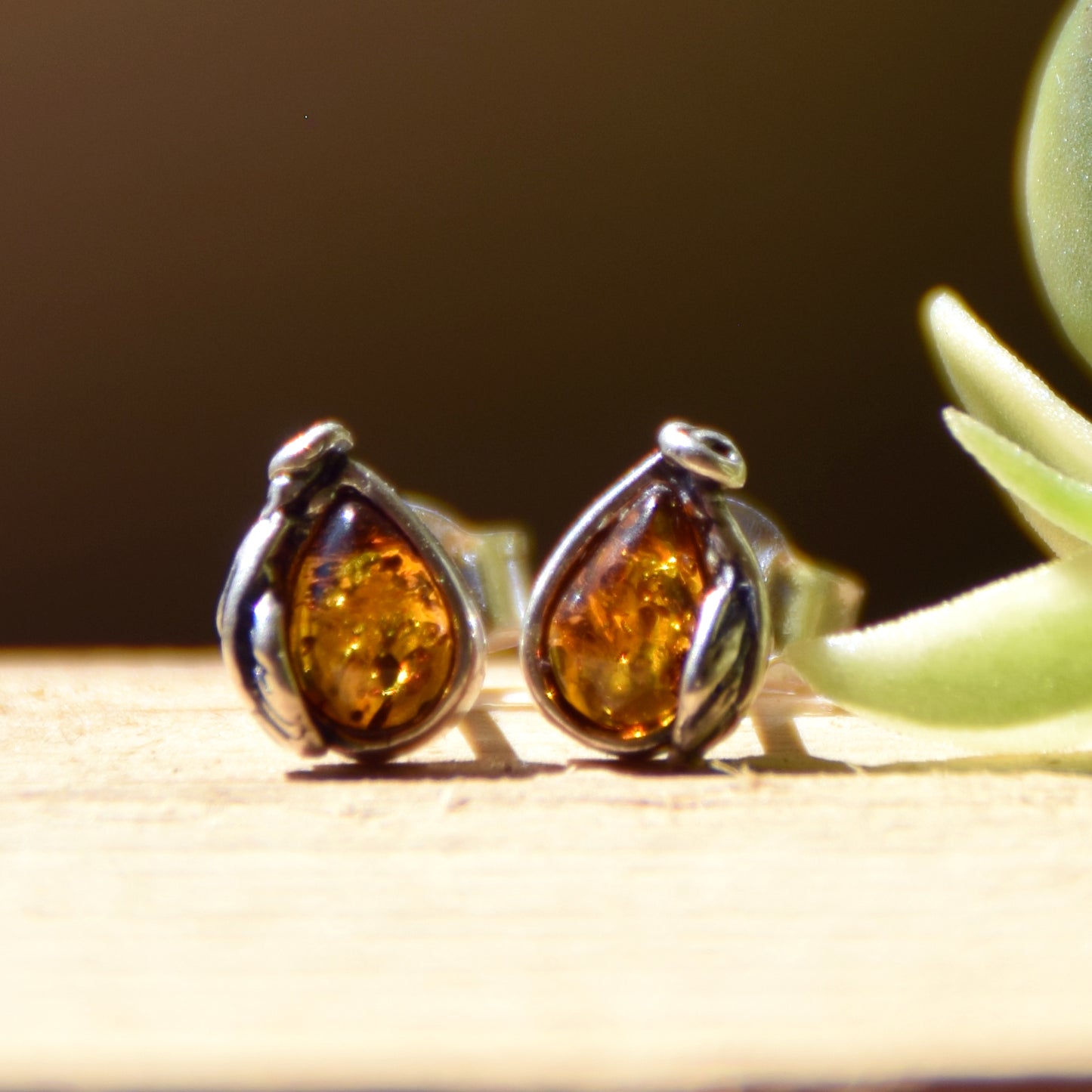 Vintage style earrings with cognac-colored natural Amber drop and 925 Silver, MJ Baltica, BK188