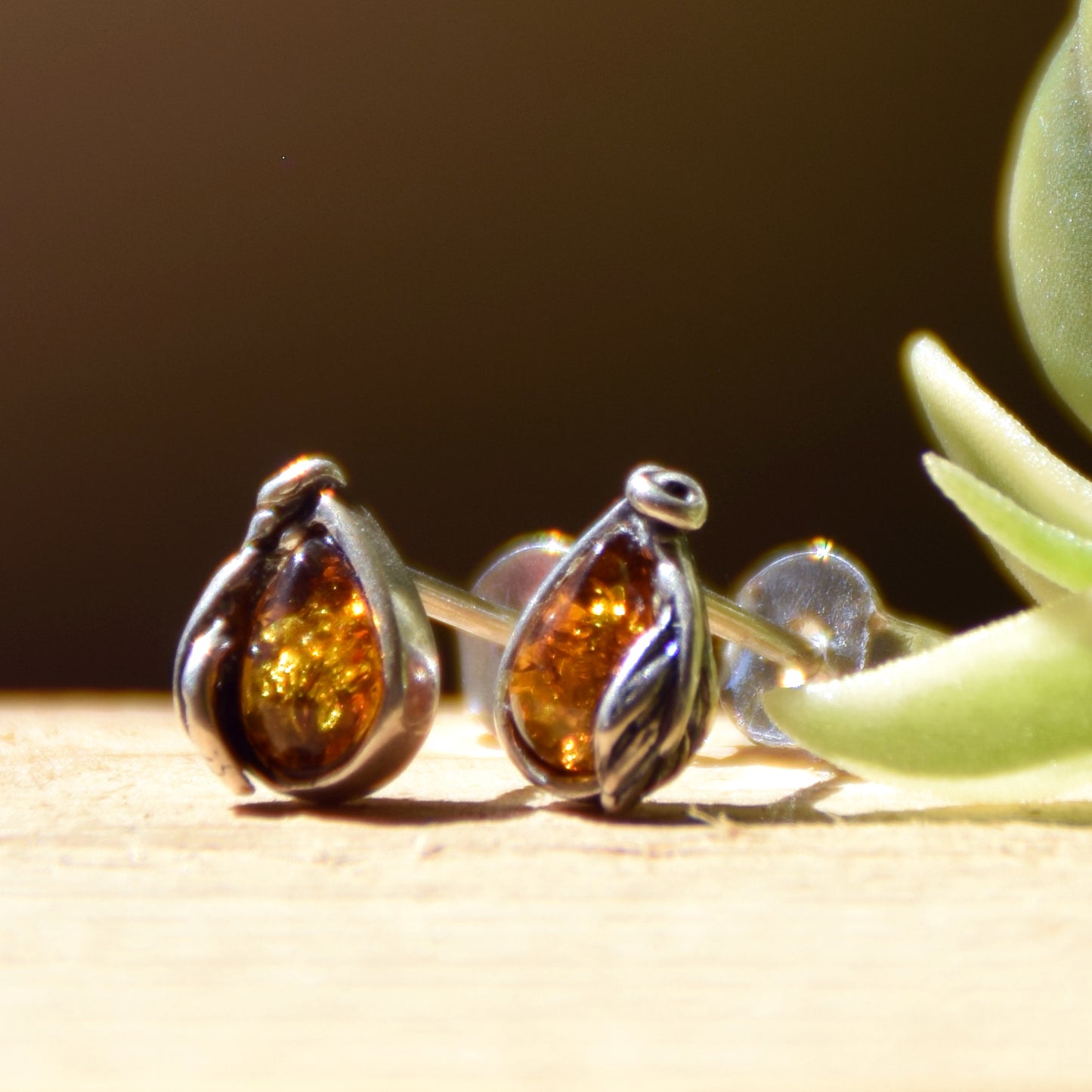 Vintage style earrings with cognac-colored natural Amber drop and 925 Silver, MJ Baltica, BK188