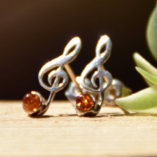 Delicate stud earrings with a musical note in natural cognac amber and 925 Silver, MJ Baltica, BK191