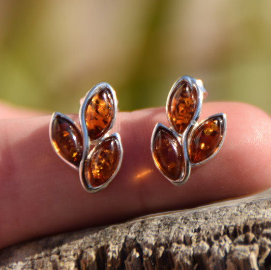 MJ Baltica, orecchini, Ambra naturale Baltica, Argento 925, foglie, a lobo, artigianale, BK206