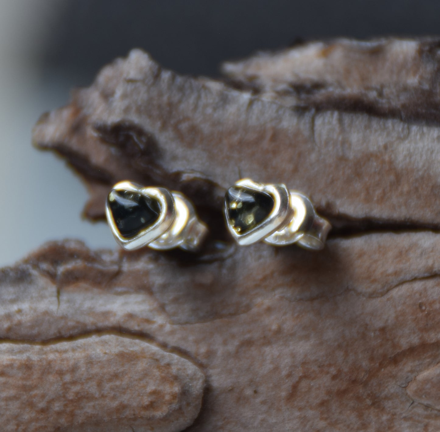Romantic heart-shaped stud earrings with natural green Amber and Sterling Silver 925, MJ Baltica, BK231