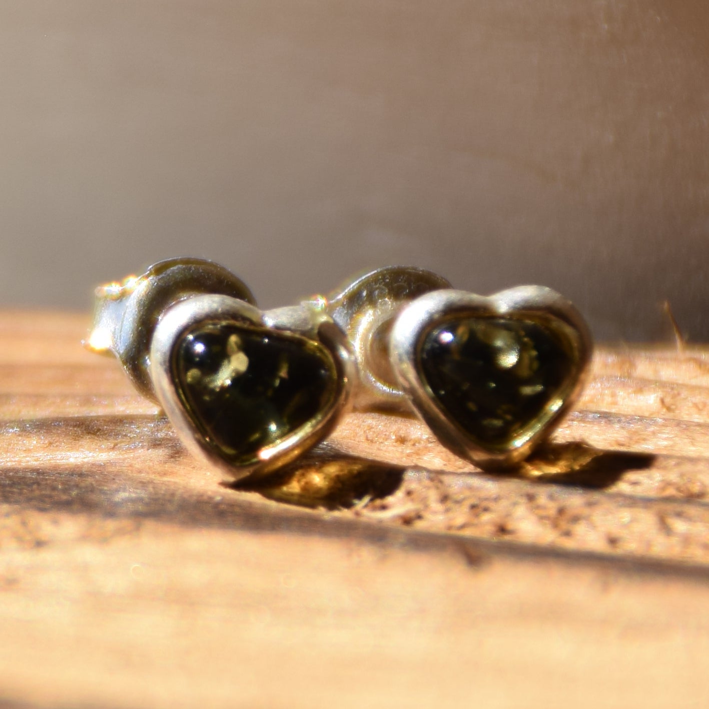 Romantic heart-shaped stud earrings with natural green Amber and Sterling Silver 925, MJ Baltica, BK231