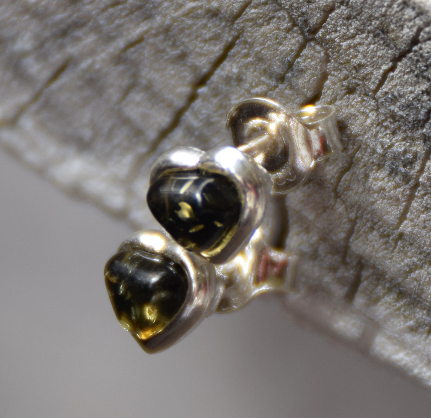 Romantic heart-shaped stud earrings with natural green Amber and Sterling Silver 925, MJ Baltica, BK231