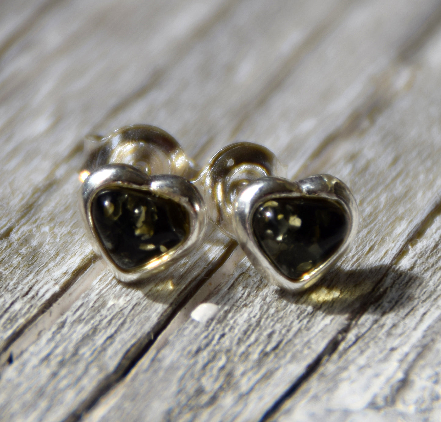 Romantic heart-shaped stud earrings with natural green Amber and Sterling Silver 925, MJ Baltica, BK231