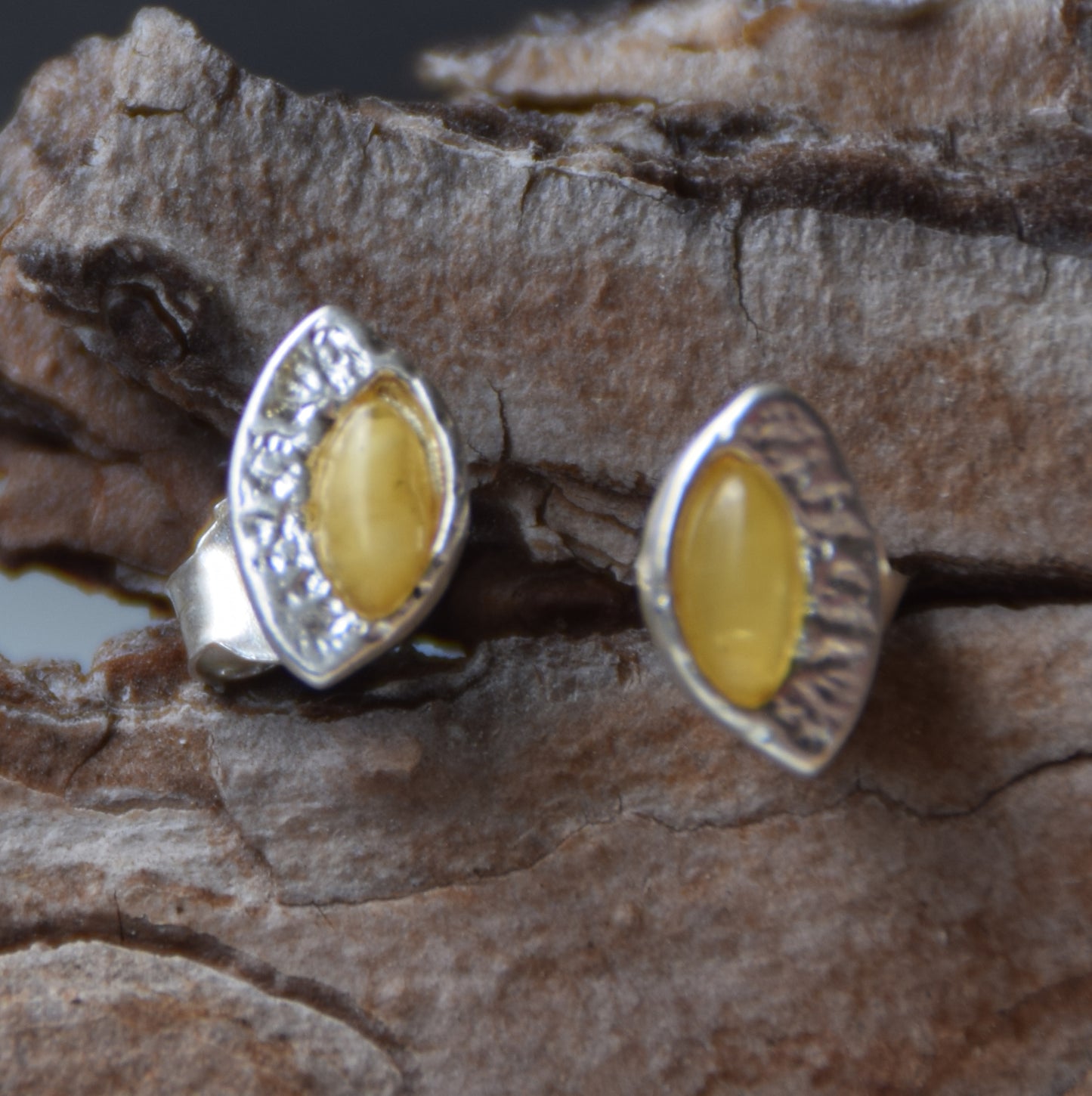 Delicate earrings made with natural Imperial Amber and 925 Silver, MJ Baltica, BK233
