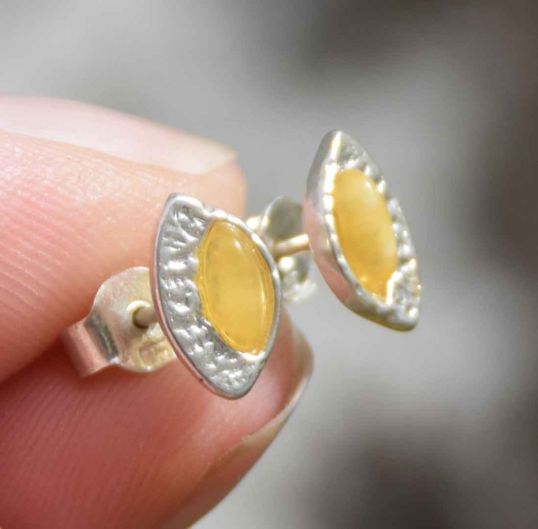 Delicate earrings made with natural Imperial Amber and 925 Silver, MJ Baltica, BK233
