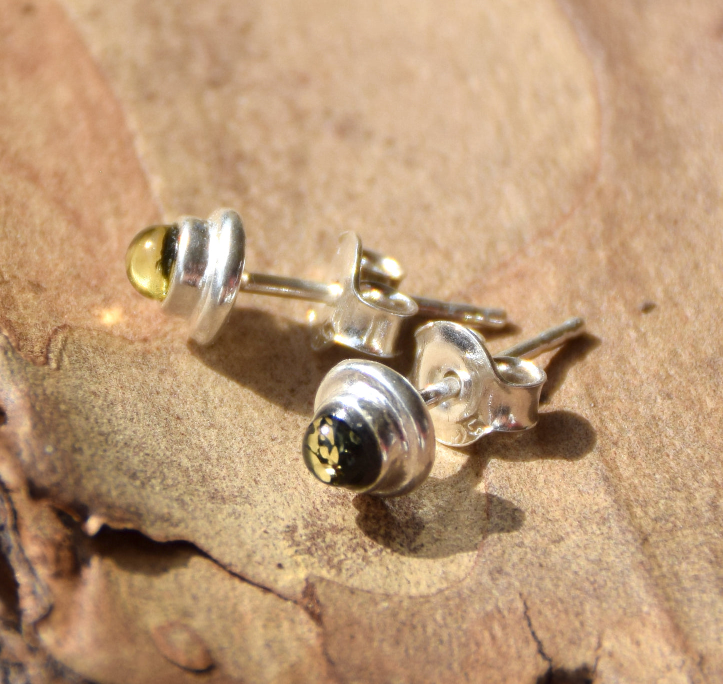 Stud earrings with natural green Amber and 925 Sterling Silver, MJ Baltica, BK237